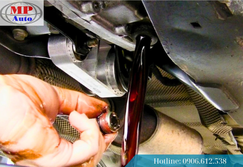 Dầu nhớt hộp số ô tô - Dấu hiệu và thời gian thay thế chi tiết