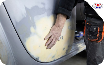 Tại sao nên sơn dặm xe ô tô thay vì sơn lại toàn bộ