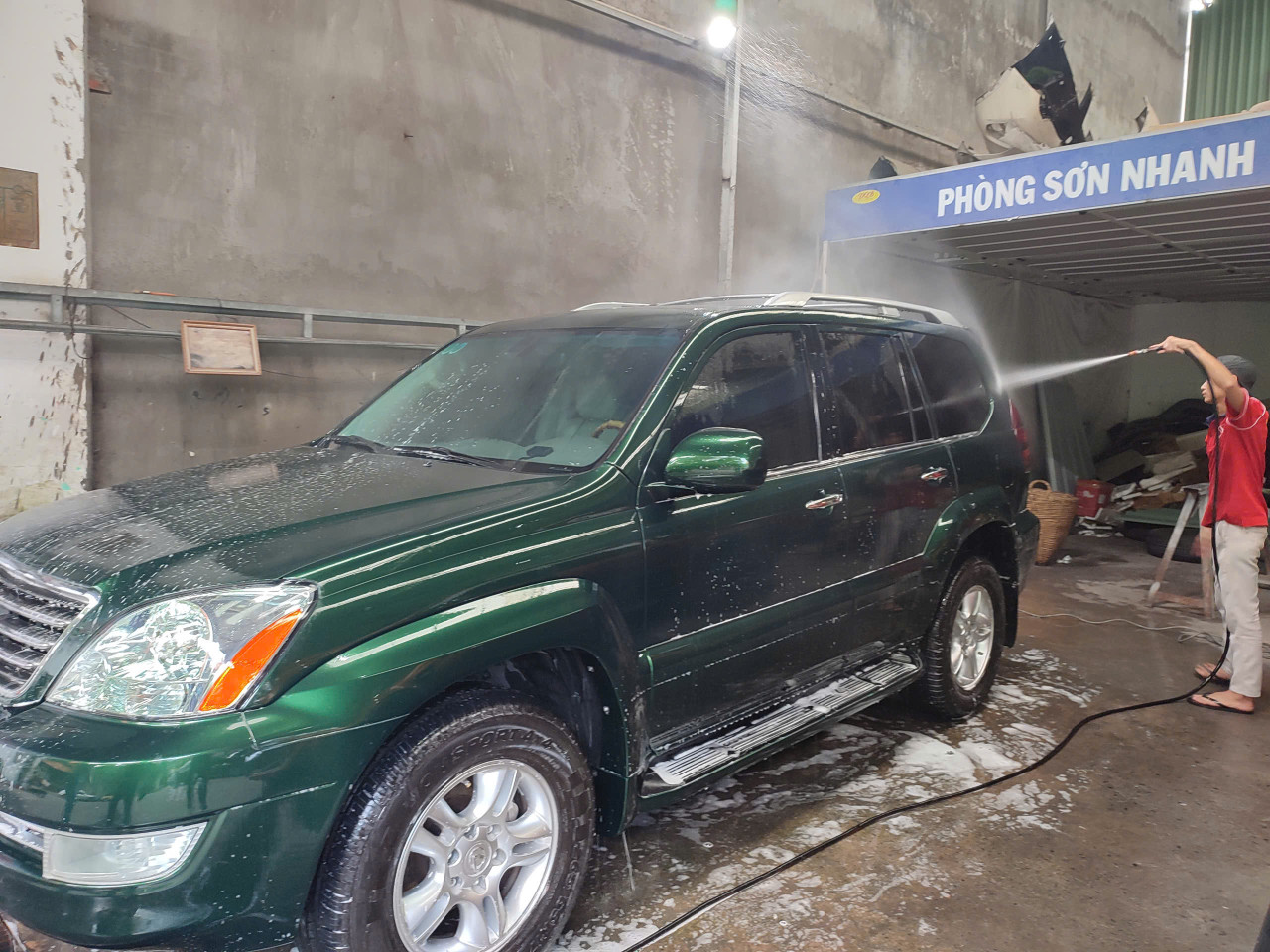 Tuyển dụng kỹ thuật viên chăm sóc xe